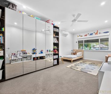 Beautifully Renovated Character Home with Pool - Photo 4