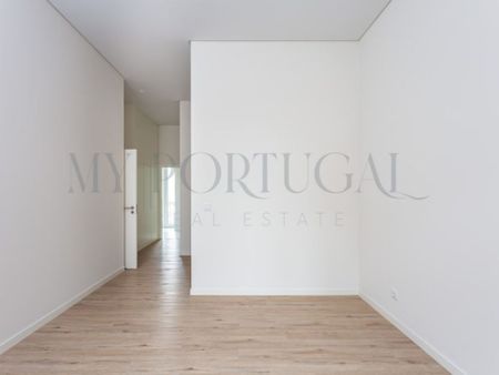 2 room luxury Flat for rent in Amoreiras, Lisbon - Photo 5