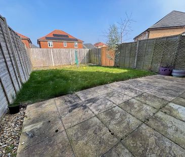 3 bedroom semi-detached house to rent - Photo 4