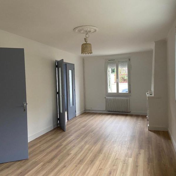Location Maison 6 pièces 110m² LORMONT 33310 - Photo 1
