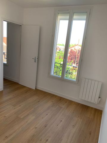 Location Appartement 2 pièces 31m² LES PAVILLONS SOUS BOIS 93320 - Photo 2