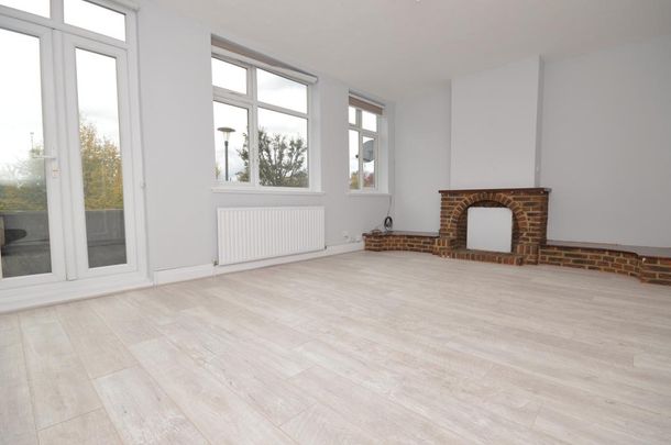 3 bedroom maisonette to rent - Photo 1