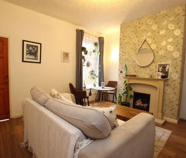 2 bedroom House To Let - Photo 2