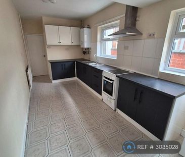 3 bedroom terraced house to rent - Photo 3