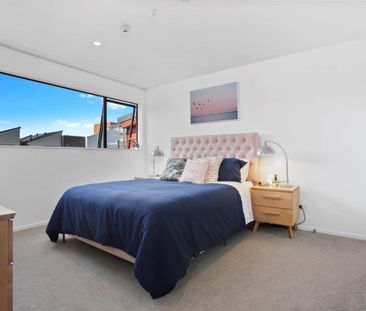 76 Hobsonville Point Road, Hobsonville - Photo 6