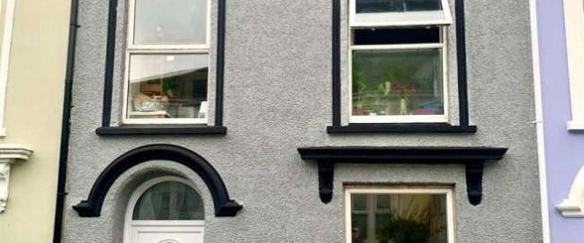 6-Bedroom Student House – Falmouth – ALL BILLS INCLUDED Room 2 - Photo 1