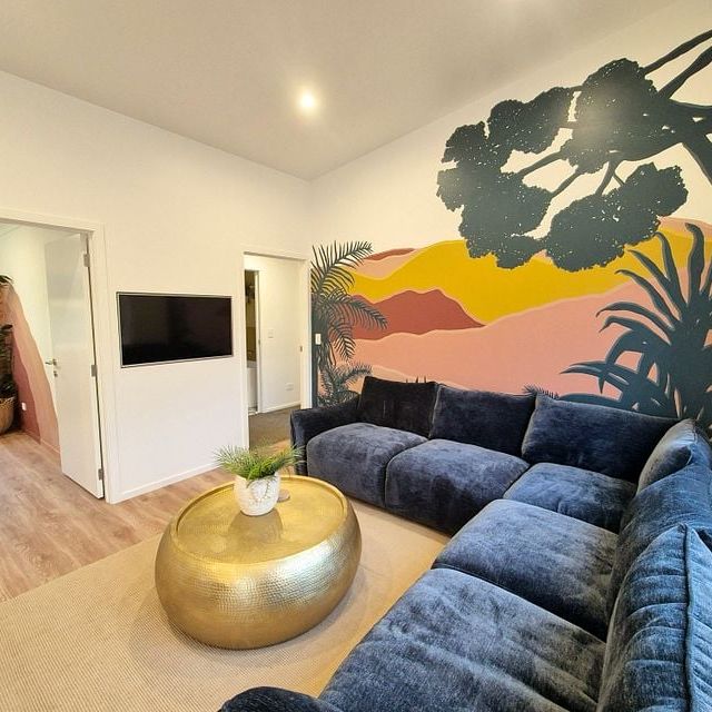 Ready to move in, fully furnished, utilities Inc! - Photo 1