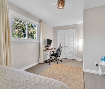 For Lease - 210 Olympic Crescent, London North, Ontario - Photo 1