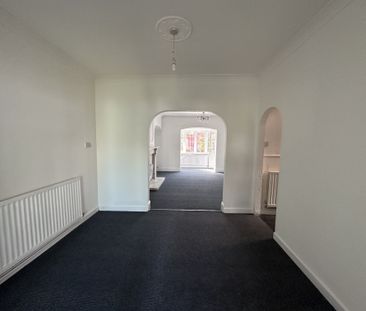 Manor Road, Doncaster, Askern - Photo 3