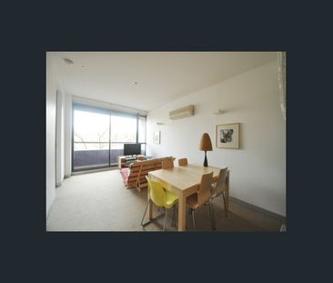 FULLY FURNISHED 2 Bedroom in Seasons Apartments! - Photo 2