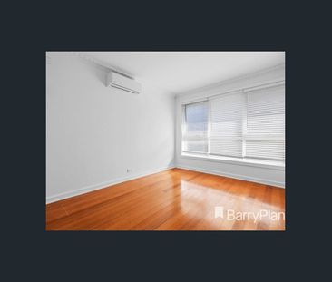 Perfect Blend of Comfort and Convenience - Photo 1