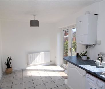 Riversleigh, Hope, Wrexham, LL12 - Photo 5