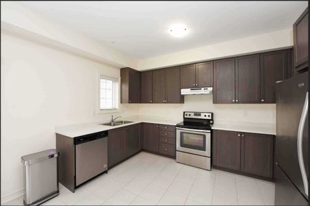 For Lease - 9 Aspen Hills Road Unit# 40, Brampton, Ontario - Photo 5