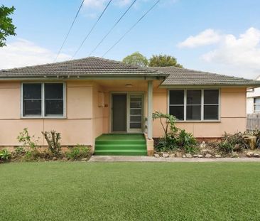 CONVENIENT LOCATION, CLOSE TO EVERYTHING! - Photo 4