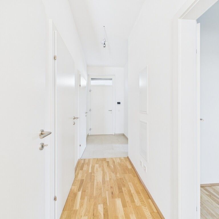 *Über der Nebelgrenze* 3- Zimmer Wohnung mit Balkon - Photo 1