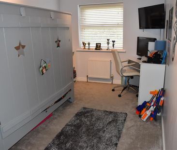 3 bedroom detached bungalow to rent - Photo 5