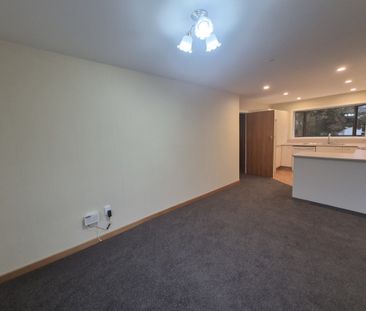11 Merton Place, Bryndwr - Photo 3