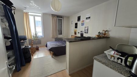 Location Appartement 1 pièce 27m² LILLE 59000 - Photo 5