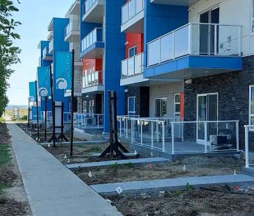 BRAND NEW |1 BED 1 BATH | EASY ACCESS TO HWY'S AND AMENITIES — 1 Be... - Photo 1