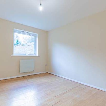 2 bedroom property to rent in Hemel Hempstead - Photo 1