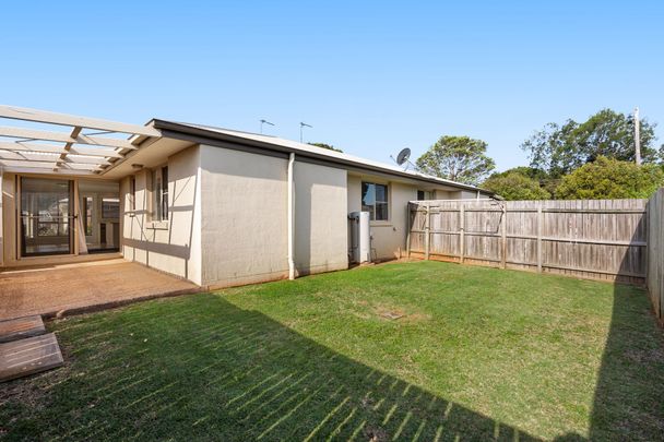 Quality, comfort & security! This two bedroo m home in Wilsonton ticks all the boxes! - Photo 1