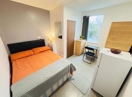 Room in a Shared House, Mora Road, NW2 - Photo 5