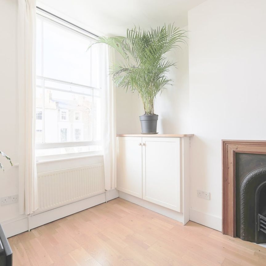 2 Bed Flat, Marquis Road, NW1 - Photo 1
