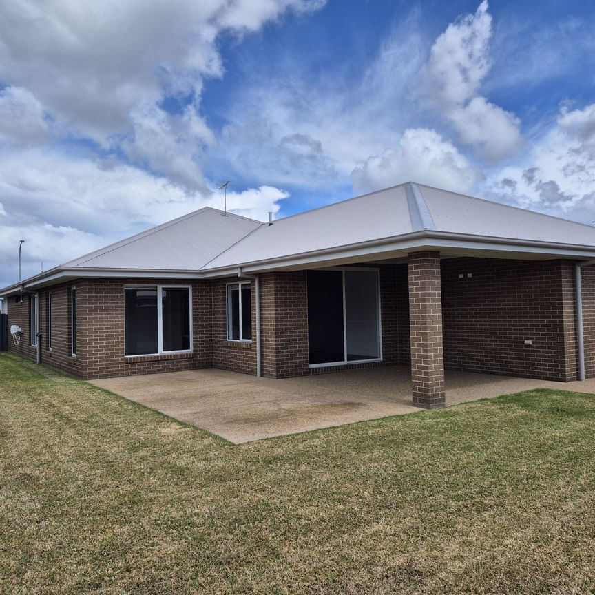12 Shellbrook Avenue - Photo 1