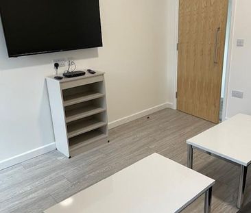 4 bedroom apartment to rent - Photo 1