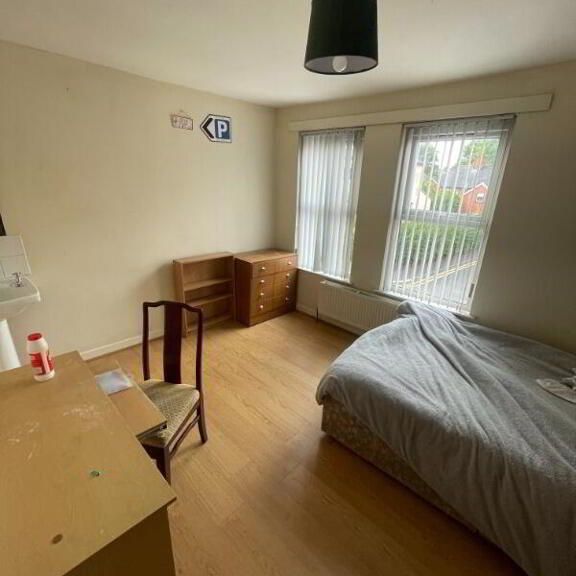 105 Dunluce Avenue, Belfast, BT9 7AX - Photo 1