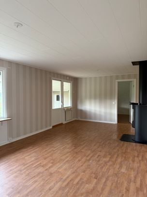 Ängvägen, Åsbro - Foto 1