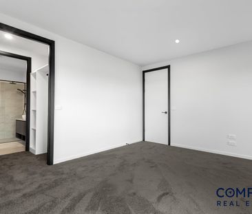 Live in Luxury with a Brand New Family Home - Photo 4