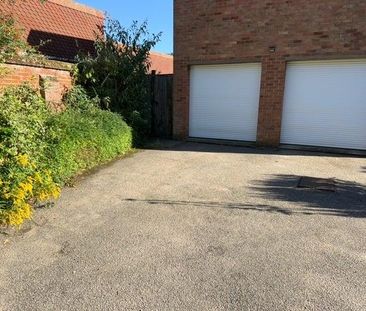 4 bedroom detached house to rent - Photo 5