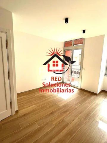 Piso en alquiler en Toscal - Photo 2