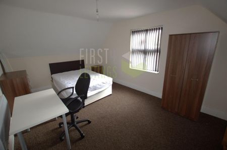 4 bedroom terraced house to rent - Photo 4