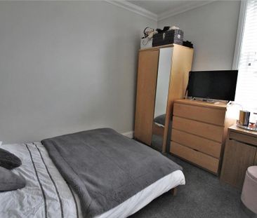 4 bedroom maisonette to rent - Photo 2