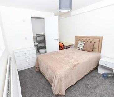 1 bedroom in a house share to rent - Photo 6