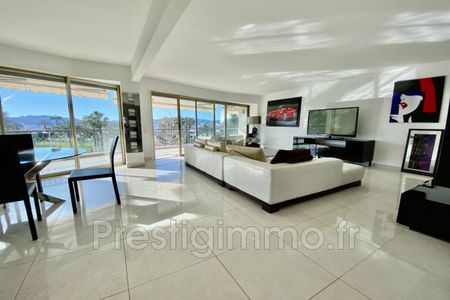 Location Meublée Cannes Croisette Appartement 3P grand standin - Photo 4