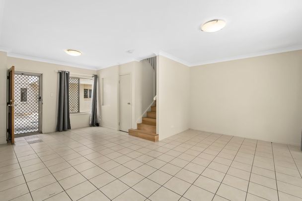 6/572 Sherwood Road, Sherwood QLD 4075 - Townhouse For Rent | Domain - Photo 1