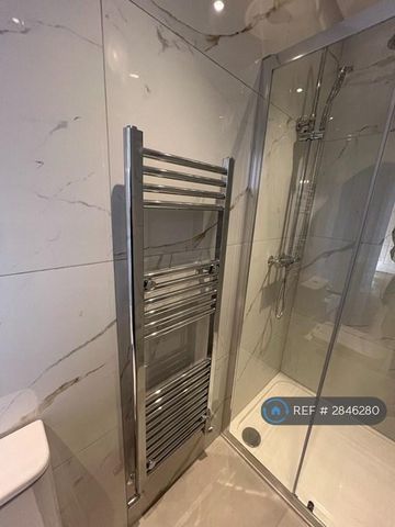 3 bedroom maisonette to rent - Photo 4