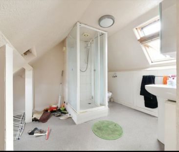 1 Bed Detached House, The Highway, BN2 - Photo 2