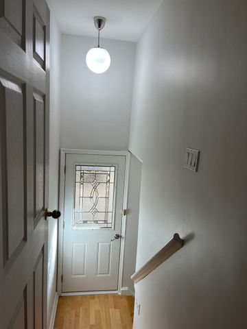 For Lease - 19 Budea. Lower Unit Crescent, Toronto, Ontario - Photo 5