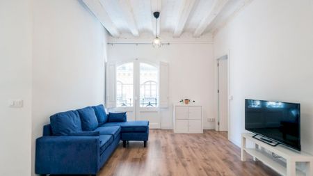 Bright double room in the heart of Barcelona - Photo 4