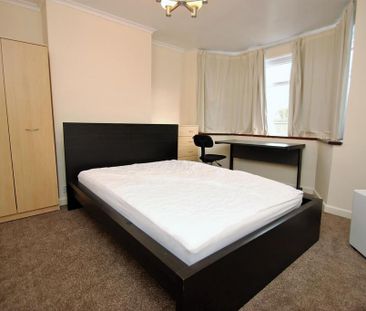 4 bedroom house to rent - Photo 3