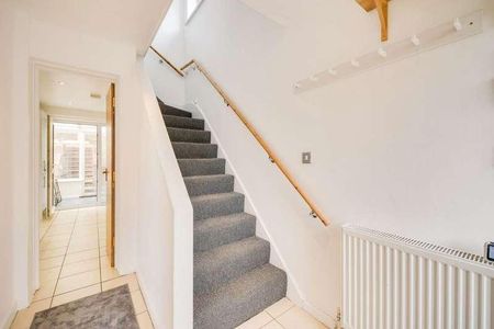 Tenterden Drive, Canterbury, CT2 - Photo 5