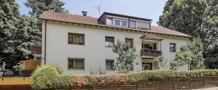 Frisch renovierte 2-Zimmer-Dachgeschosswohnung – ideal für Singles oder Paare - Foto 1