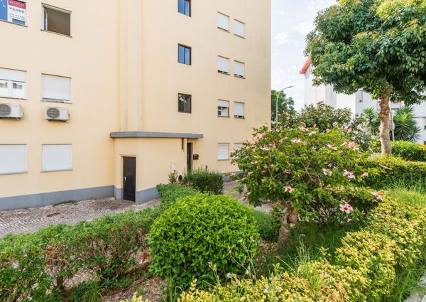 APARTAMENTO T4 EM ALFRAGIDE MOBILADO