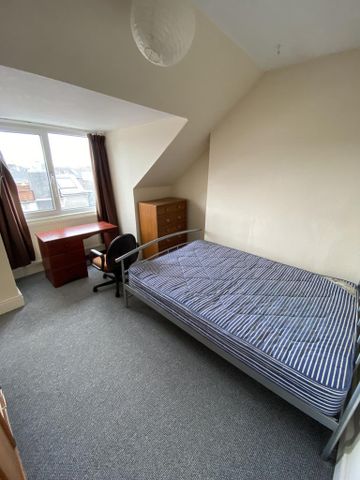 3 bedroom apartment to rent - Photo 5