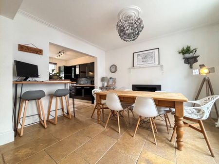 4 bedroom terraced house to rent - Photo 2