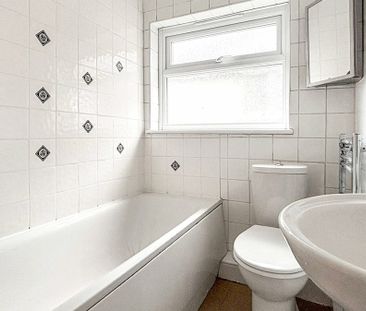 2 bedroom property to rent - Photo 1